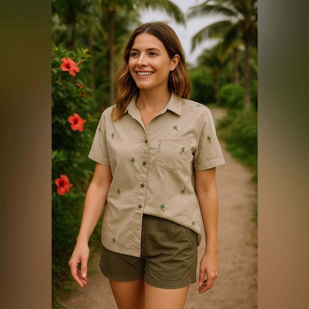 Columbia Women’s Palm Tree & Flamingo Embroidered Button-Up Outdoor Vacation Top